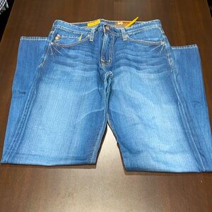 “AG” Adriano Goldschmied Men’s The Hero Model Jeans. 33x32. New Condition.
